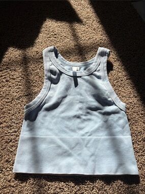 Blue cropped tank top
